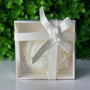 Kraft Kutulu ve Kurdeleli Dekoratif Şakayık Çiçek Mum